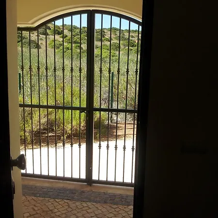 Villa Com Piscina No
